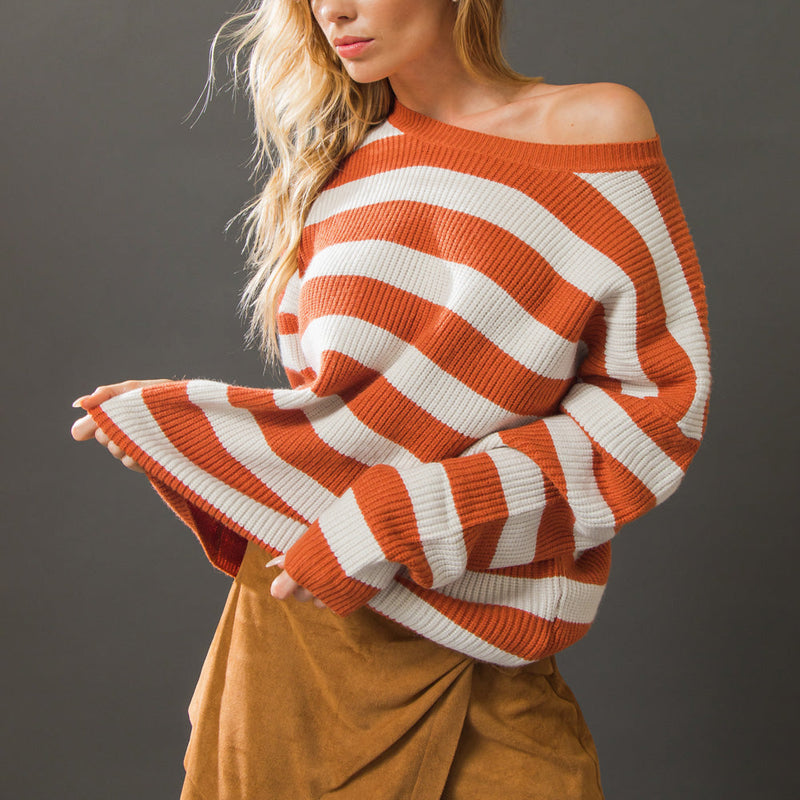 BEYOND THE HORIZON SWEATER TOP